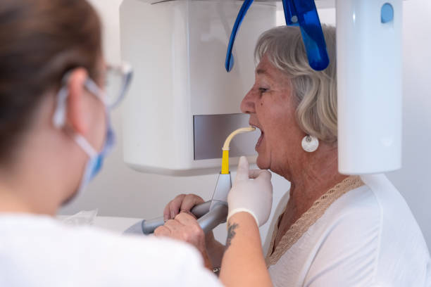 Best Emergency Tooth Extraction in Omro, WI